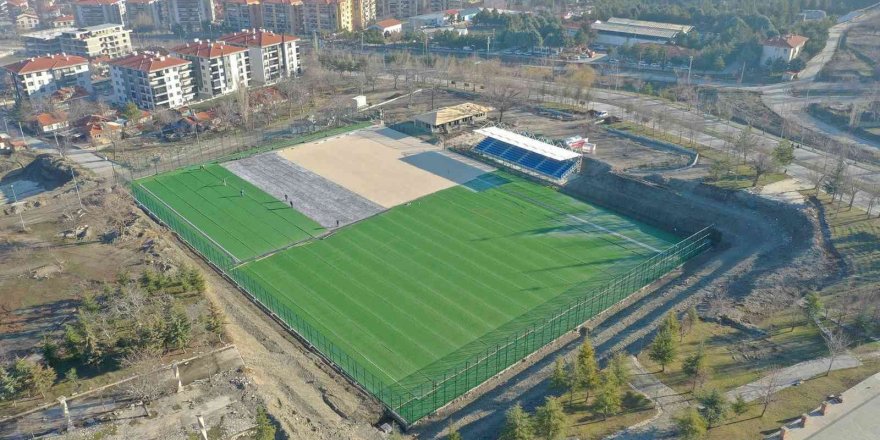 Emre Mahallesi Spor Kompleksi tamamlanıyor