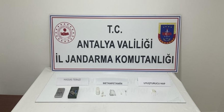 Manavgat’ta uyuşturucu ticareti yapan şüpheliye  jandarma baskını