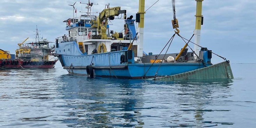 İskenderun Körfezi’nde denize düşen dinamit yüklü konteyner çıkarıldı