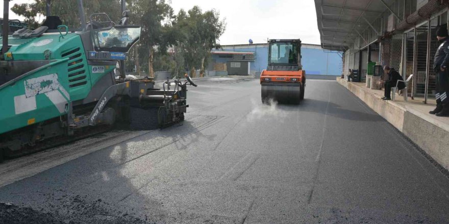Tarsus Hal Kompleksindeki yol çalışmaları bitme aşamasında