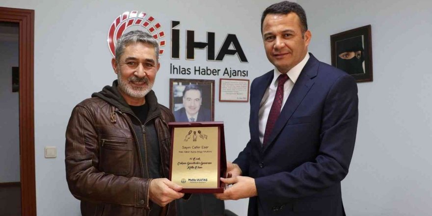 Başkan Ulutaş, Antalyalı Gazetecileri Ziyaret Etti