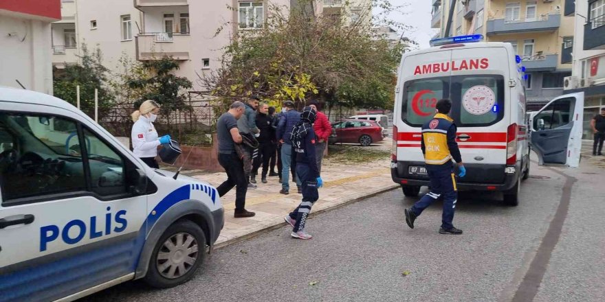 Annenin polisin silahını alarak yakalanmasına izin vermediği oğlu lüks sitede yakalandı