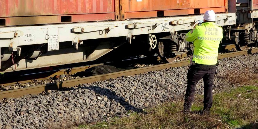 Hemzemin geçitte tren çarpan üniversite öğrencisi hayatını kaybetti