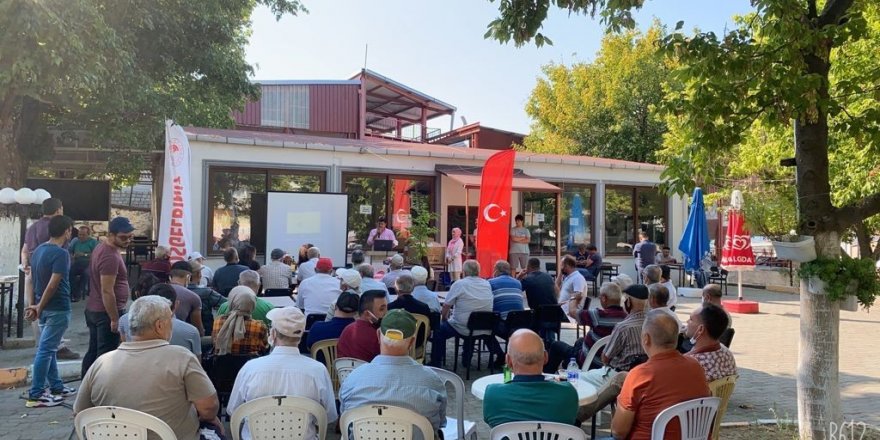 Umurbey’de Meyve Sineği Tuzakları Dağıtıldı