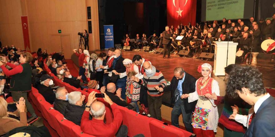 Türkü Türkü Türkiye’m konseri sanatseverlerle buluştu