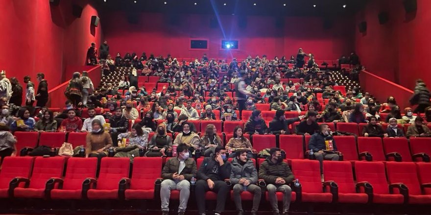 Kahramanmaraş’ta öğrenciler "Kesişme: İyi ki Varsın Eren" filmini izledi