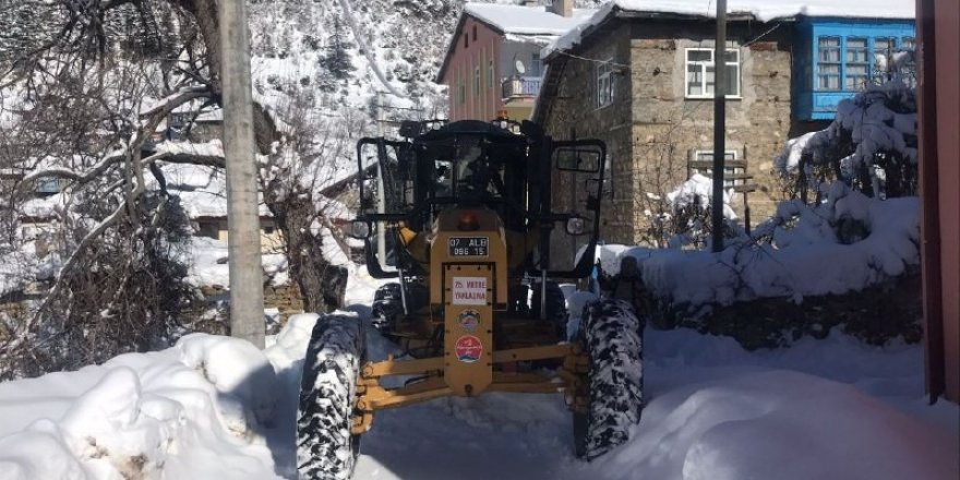 Akseki’de mahsur kalan vatandaşa Alanya Belediyesi desteği