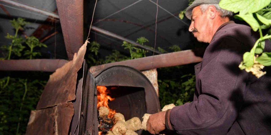 Konyaaltı’ndan seracılara ücretsiz briket yakıt desteği