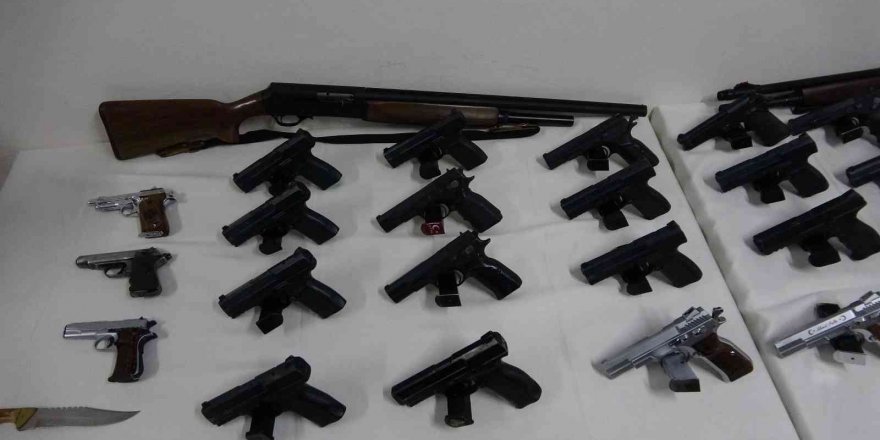 Mersin polisi son 6 ayda 499 ruhsatsız tabanca ile 247 tüfek ele geçirdi
