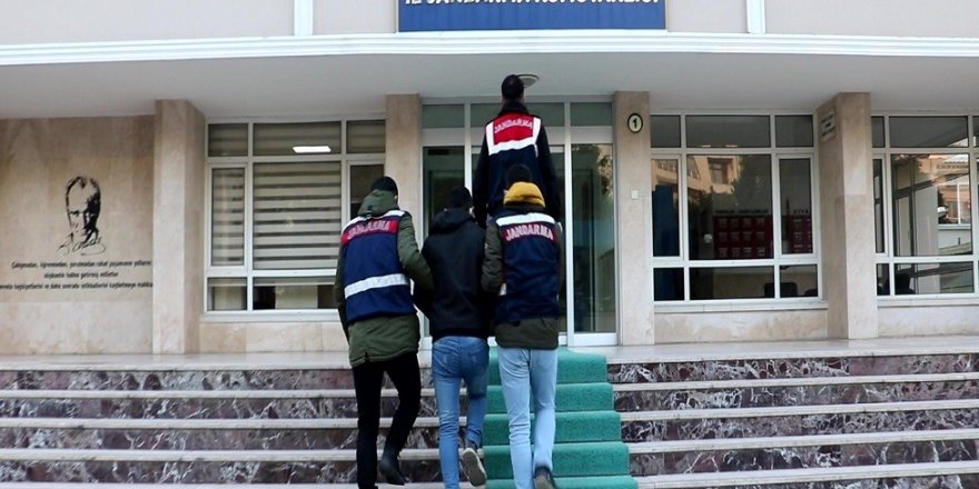 Mersin’de terör operasyonu: 2 gözaltı