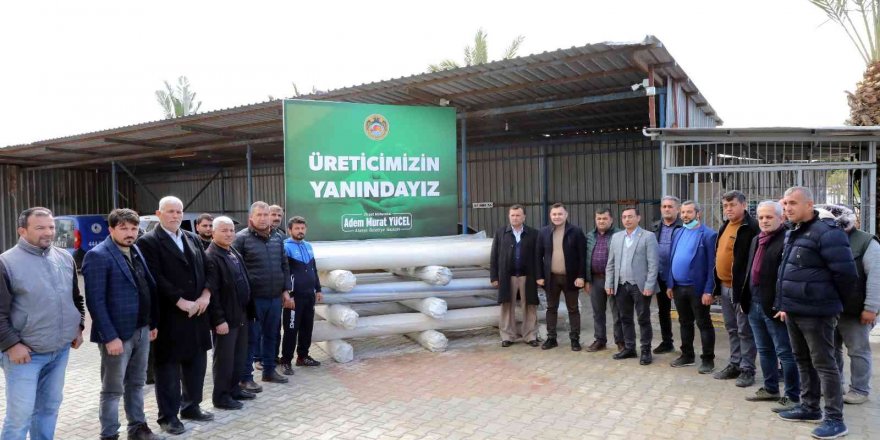 Alanya’da fırtınadan zarar gören çiftçilere 2,5 ton naylon desteği