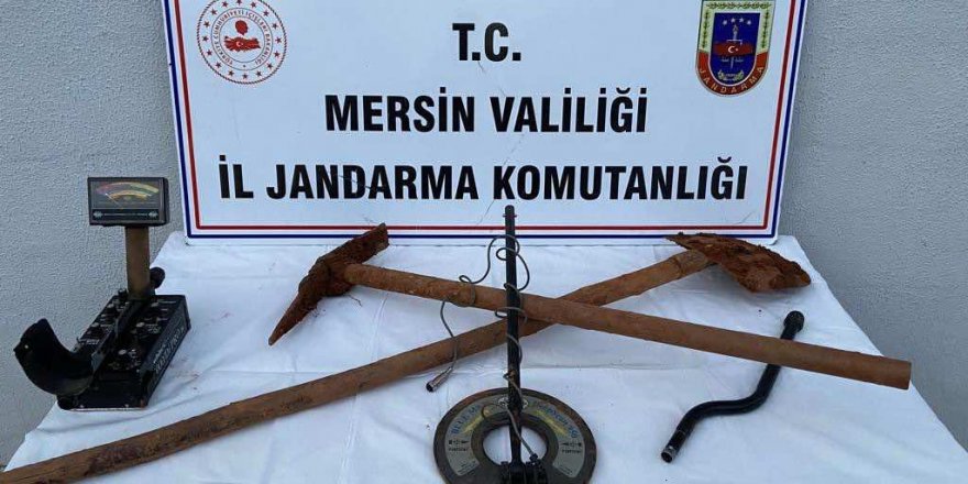 Mersin’de izinsiz kazı yapan 3 şüpheli suçüstü yakalandı