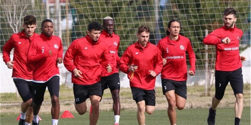 Antalyaspor, Beşiktaş hazırlıklarını sürdürdü