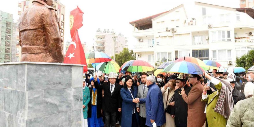 Başkan Uysal: “Antalya’mız dünya kültürlerinin buluştuğu yer”