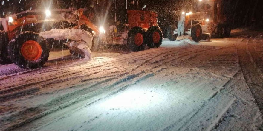 Antalya-Konya karayolu tırlar hariç araç trafiğine açıldı