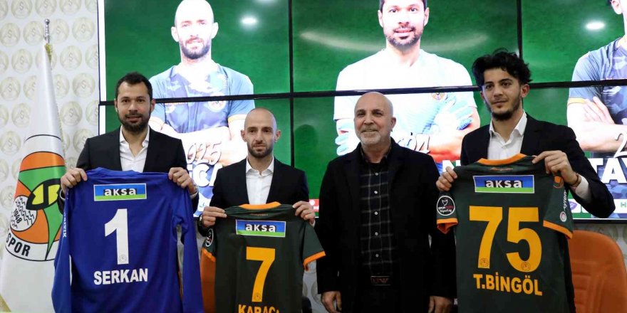 Alanyaspor, Efecan, Tayfur ve Serkan ile sözleşme yeniledi