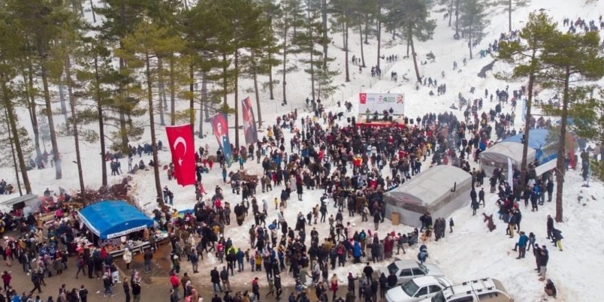 Aladağ Kardan Adam Şenliği renkli görüntülere sahne oldu