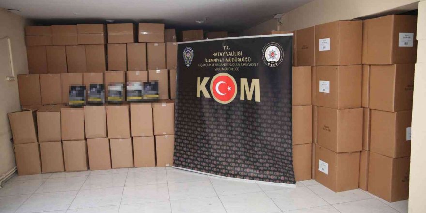 Hatay’da 8 ton kaçak tütün, 50 bin adet makaron ele geçirildi