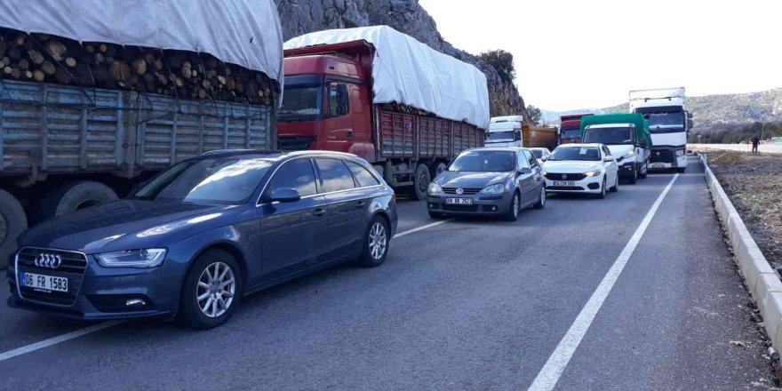 Antalya-Konya karayolu sadece otobüslere kontrollü şekilde açıldı