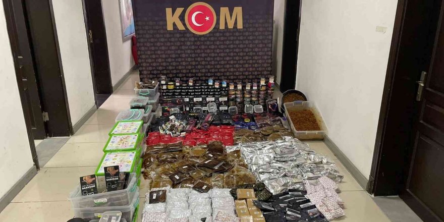 Mersin’de 450 kilo kaçak nargile tütünü ele geçirildi