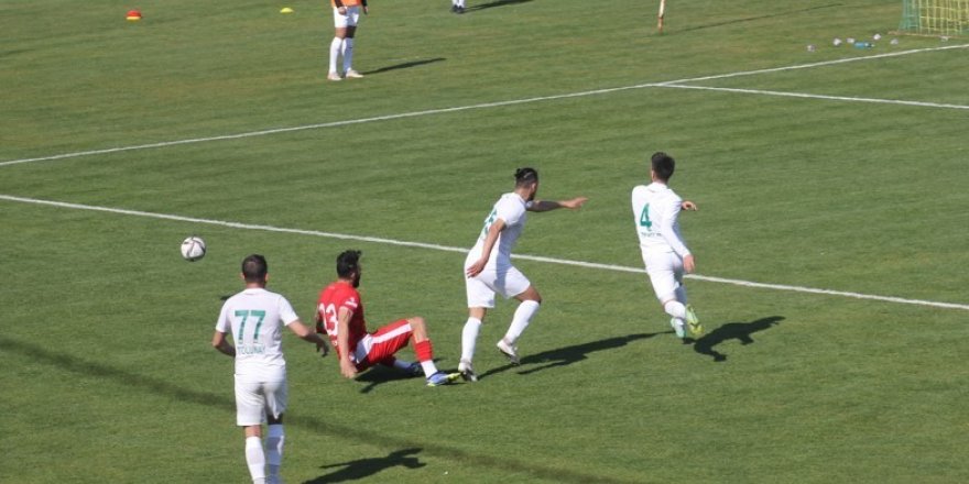 TFF 3. Lig: Osmaniyespor FK: 0 - Hendekspor: 0