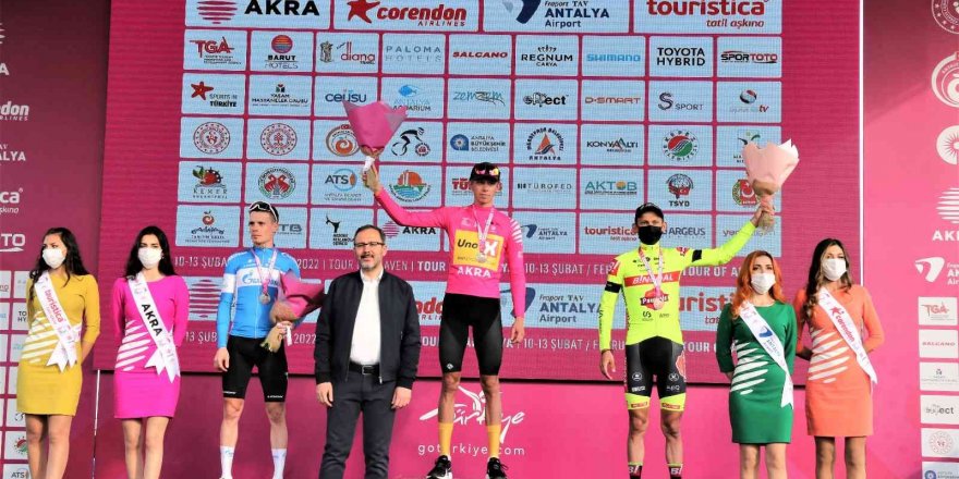 Tour of Antalya sona erdi, Bakan Kasapoğlu dereceye giren sporcuları tebrik etti