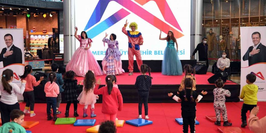 Mersin’de Sevgililer Günü Etkinliği