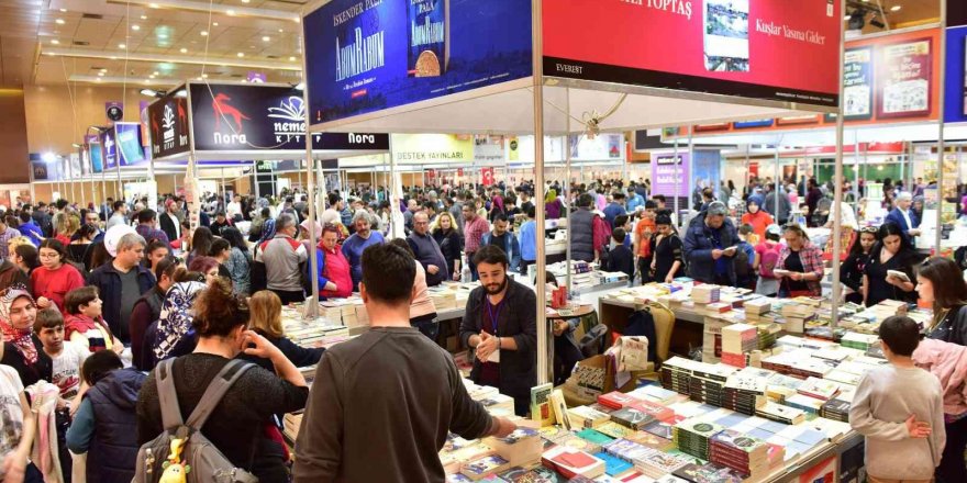 4. Kepez Kitap Fuarı kapılarını aralıyor