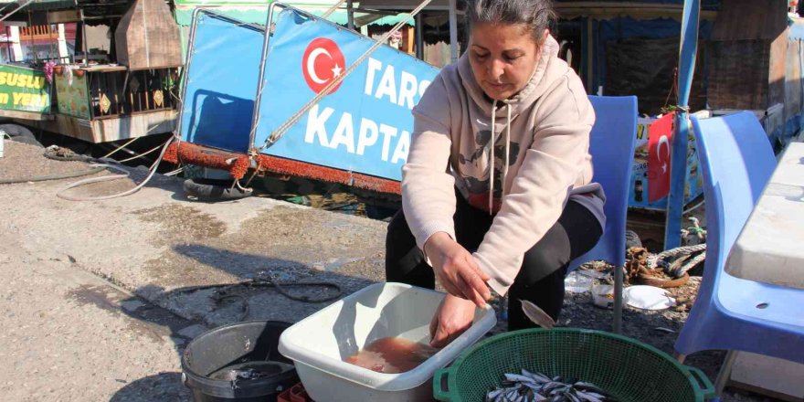 Balık-ekmek teknesi adeta savaş alanına döndü