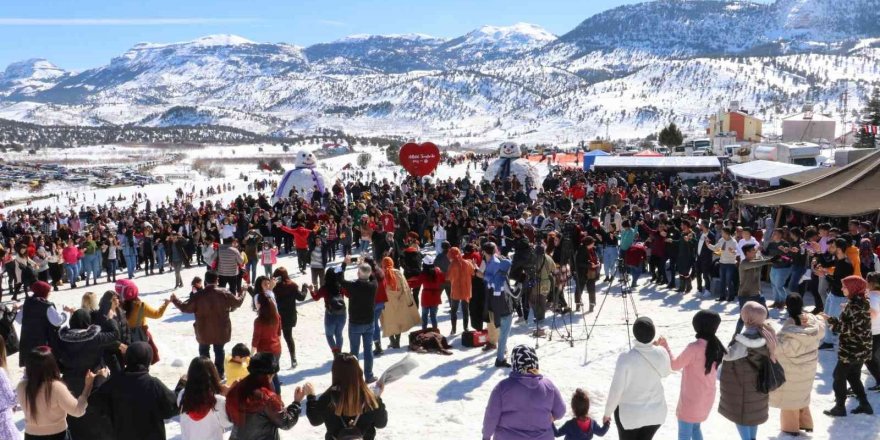 Toroslar Kar Festivali yoğun ilgi gördü