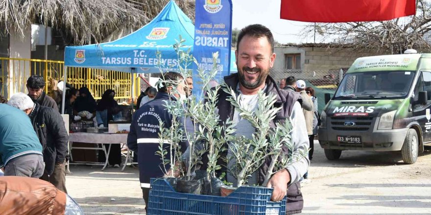 Tarsus Belediyesi, üreticilere 40 bin adet yerli fide dağıttı