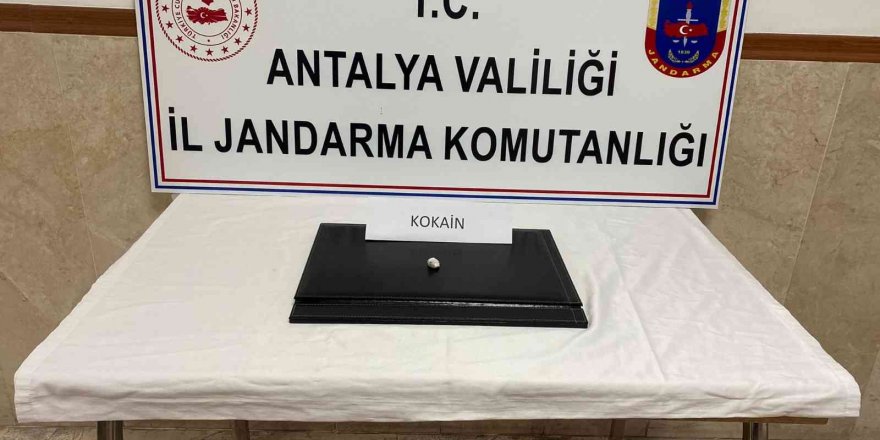 Silahla yağmalama şüphelisinin üzerinde 5 gram kokain bulundu