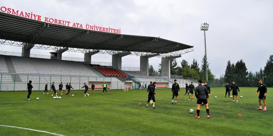 OKÜ, profesyonel ve amatör spor kulüplerine spor tesislerini açtı