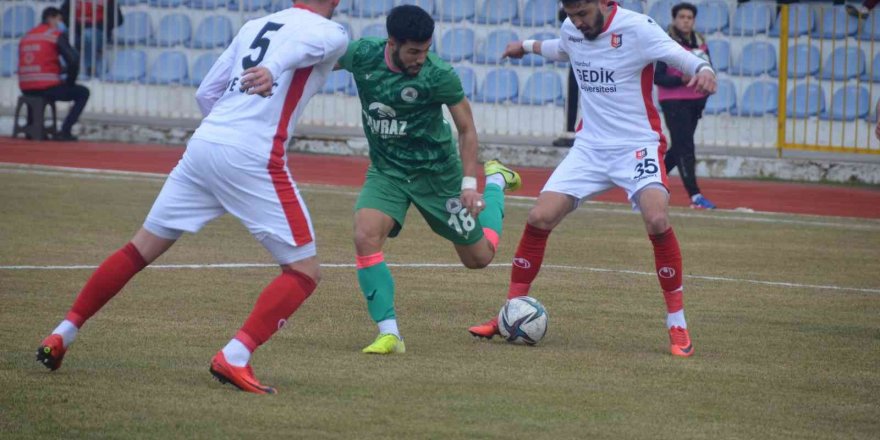 TFF 2. Lig: Isparta 32 Spor: 2- Uşakspor: 1