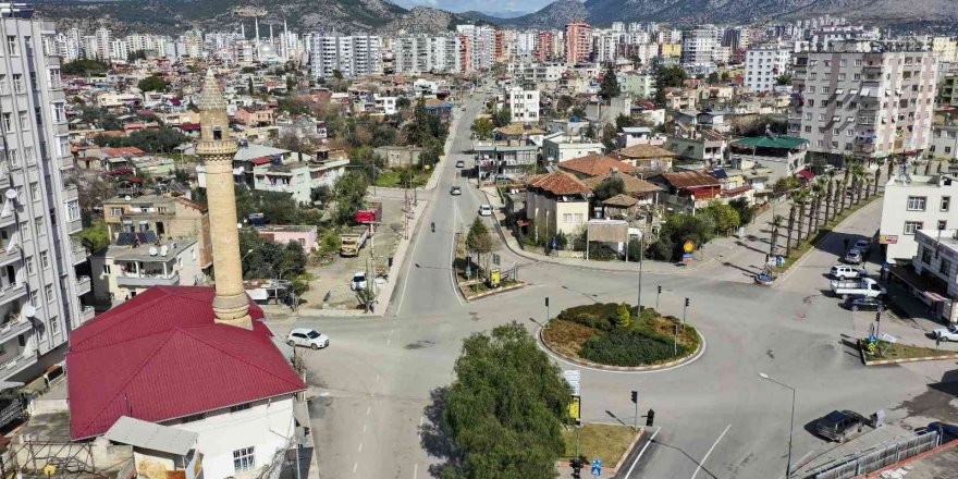 Kozan’da Asfalt Ve Minare Çalışması