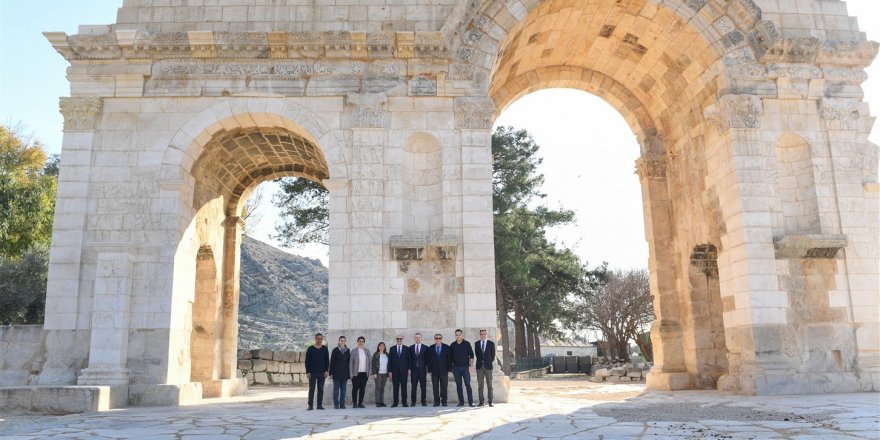 Anavarza’nın tarihinin sanılandan çok daha eski olduğu ortaya çıktı