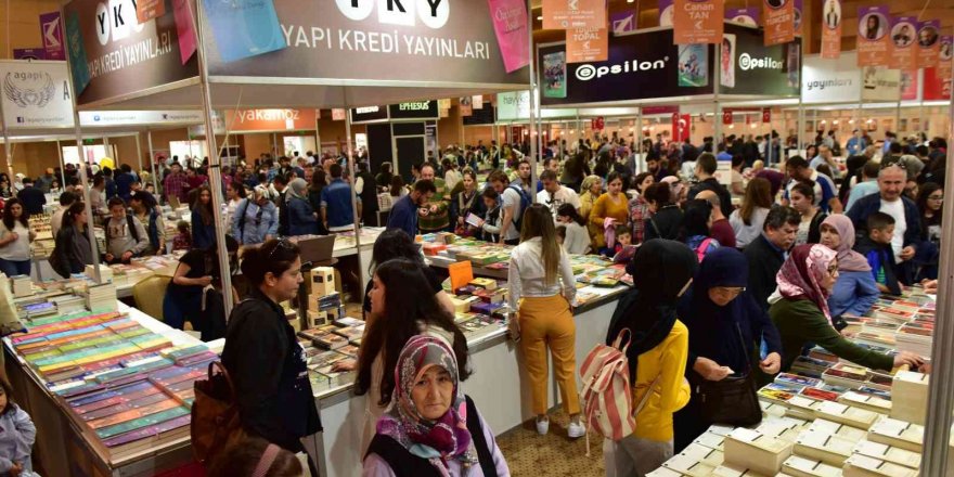 Usta yazarlar 4. Kepez Kitap Fuarı’nda