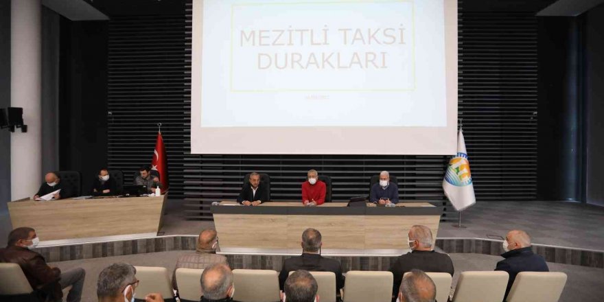 Mezitli’de taksi duraklarına yeni düzenleme geliyor