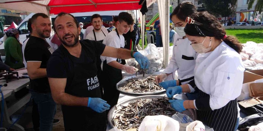 Mersin 1. Hamsi Festivali başladı