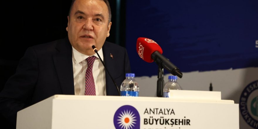 Başkan Böcek: ““Gençlere yönelik projeler üretiyoruz”