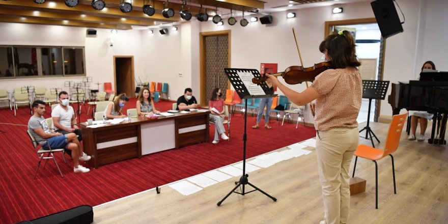 Konyaaltı Belediyesi Müzik Akademisi’ne 405 başvuru