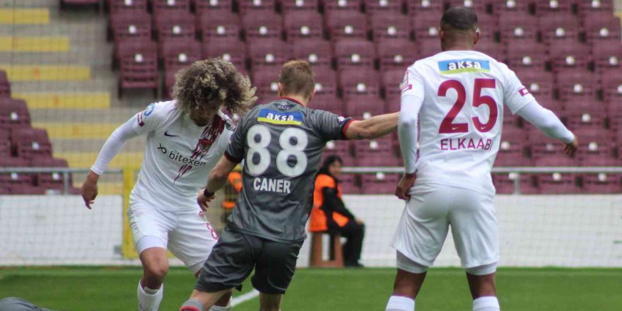 Spor Toto Süper Lig: A. Hatayspor: 2 - Fatih Karagümrük: 0 (İlk yarı)