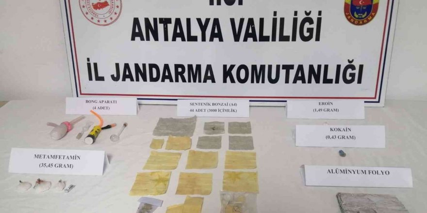 Antalya’da 3 bin 300 kullanımlık emdirilmiş sentetik bonzai ele geçirildi