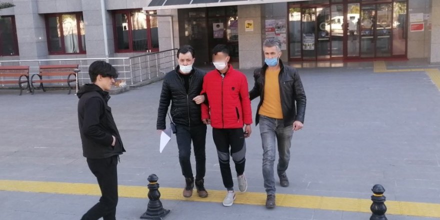 Manavgat’ta 17 yaşında, 17 suç kaydı bulunan şüpheli hırsızlıktan tutuklandı