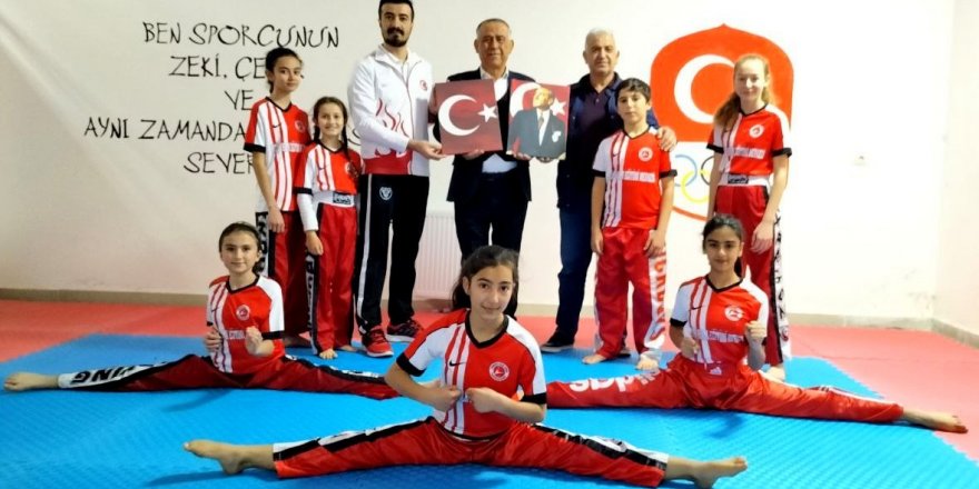 Öğretmeni sayesinde kick boks ile tanıştı, 12 yaşında Türkiye şampiyonu oldu