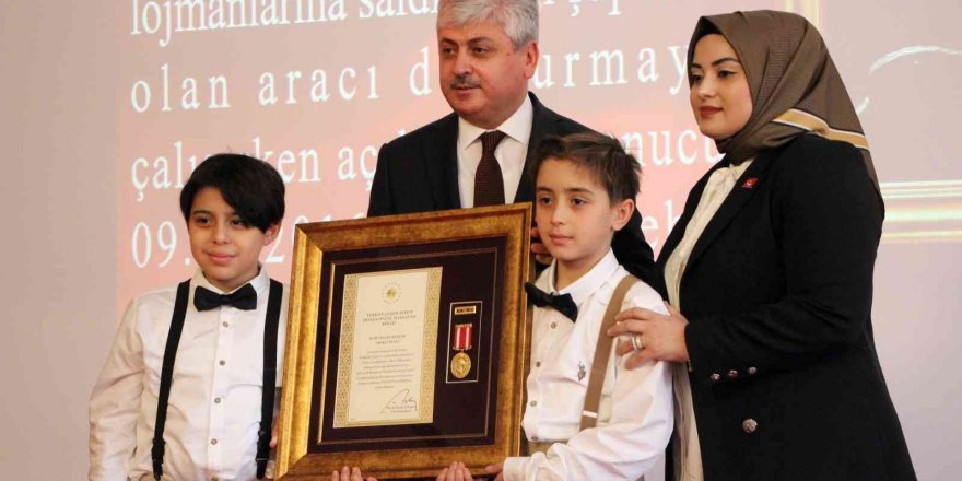 Hatay’da Şehit Yakınları Ve Gazilere Devlet Övünç Madalyası Ve Beratı Verildi