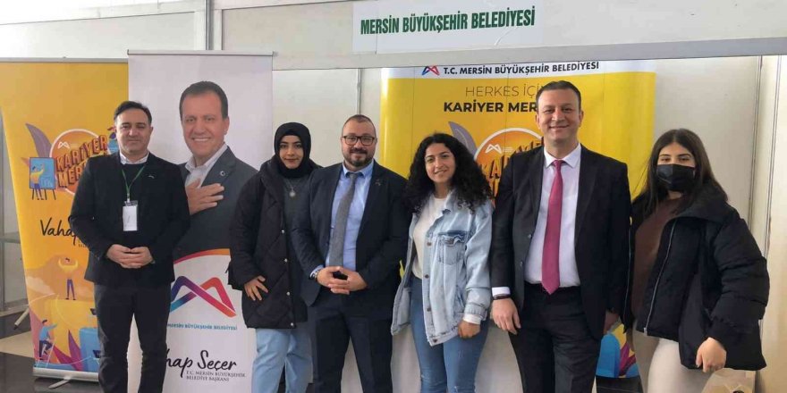 Kariyer Merkezi, bölgesel fuarda üniversitelilerle buluştu