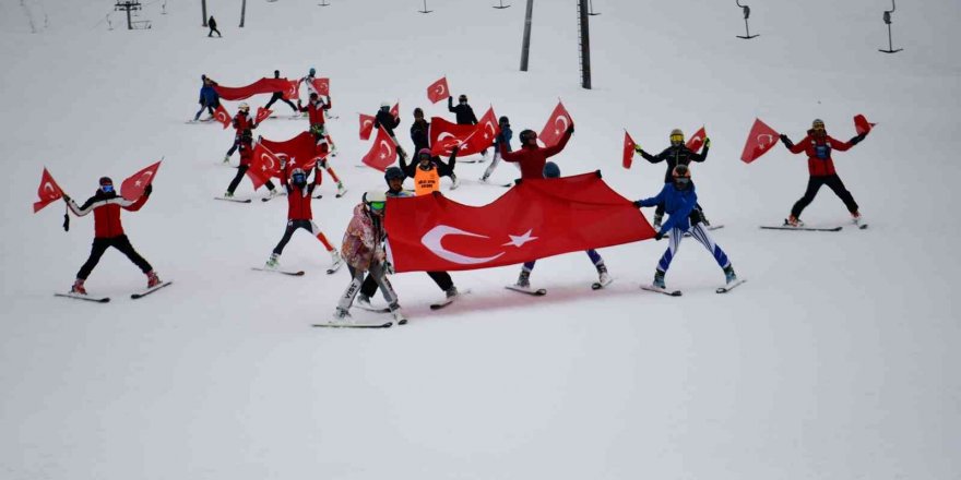 Valilik Kupası Alp Disiplini Kayak ve Snowboard yarışları Davraz’da gerçekleşti