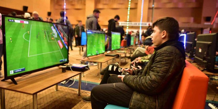 Kepez’de E-SPORFEST  başladı