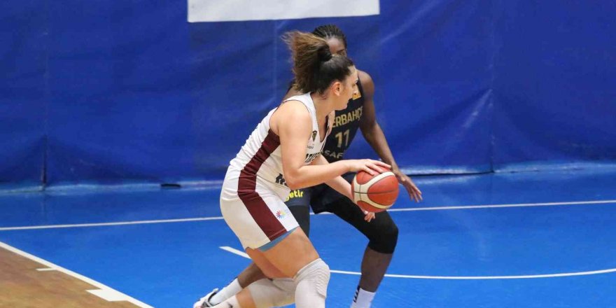 Kadınlar Basketbol Süper Ligi: Hatayspor: 49 - Fenerbahçe Safiport: 91